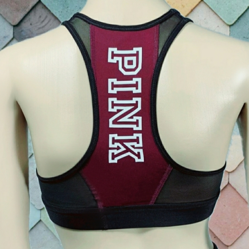 NWOT - VS PINK Ultimate Sports Bra - Size Small